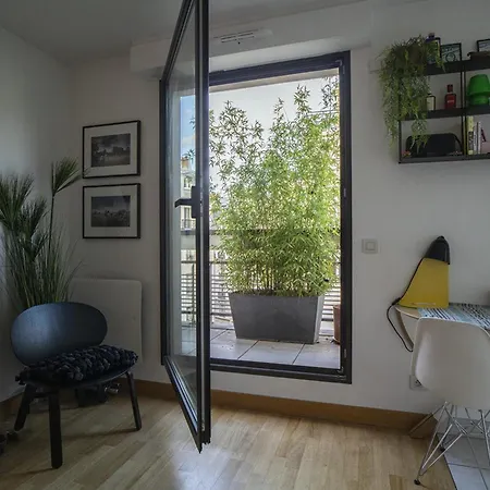 Bright 37m For 2 With Balcony In Paris! Apartment Paris